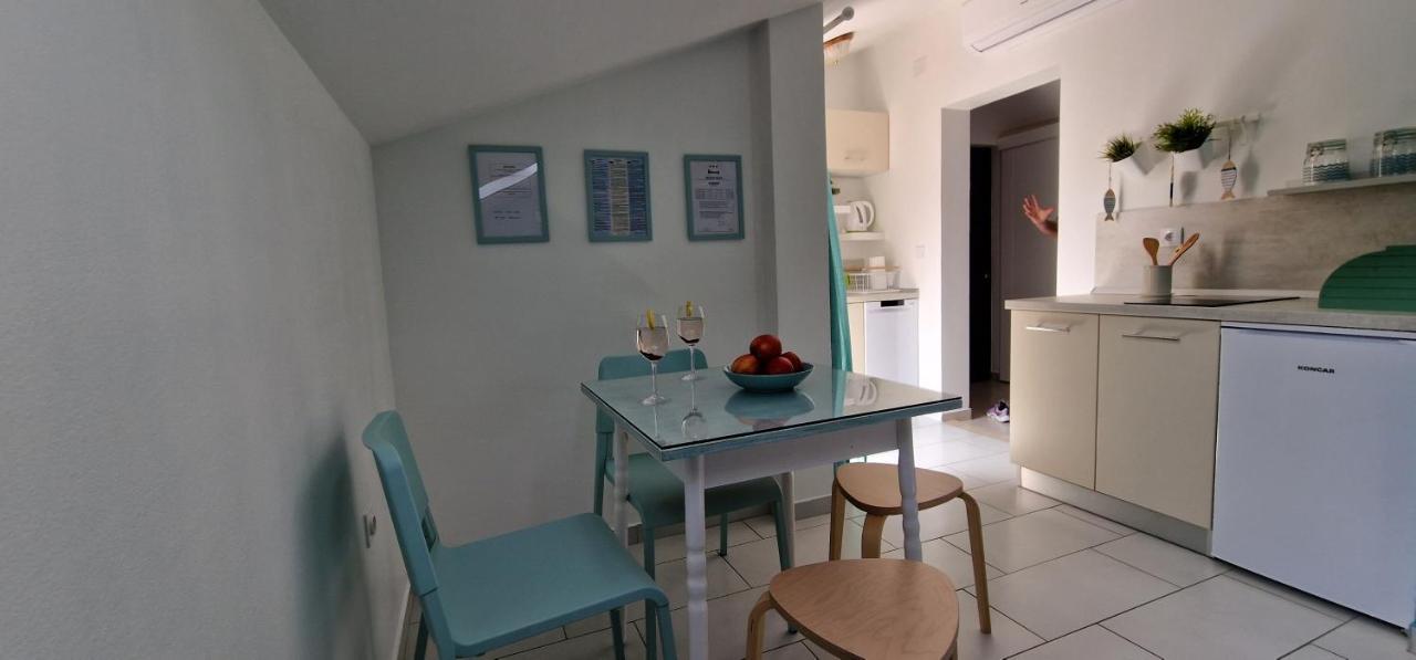 Apartmani ElaDora Biograd Na Moru Exterior foto