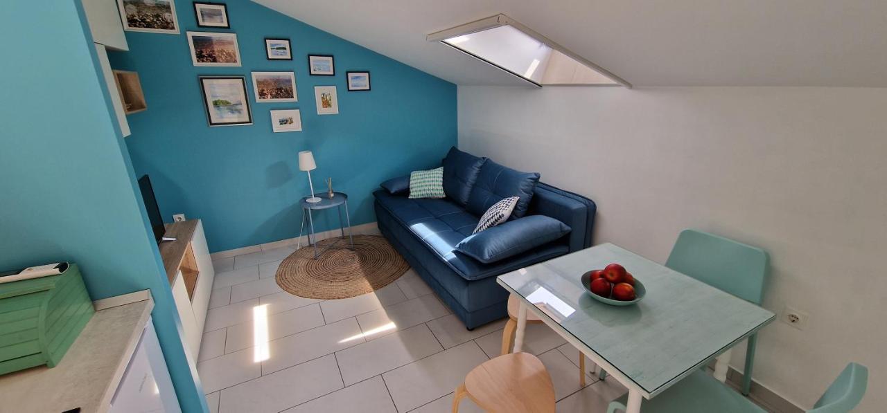 Apartmani ElaDora Biograd Na Moru Exterior foto