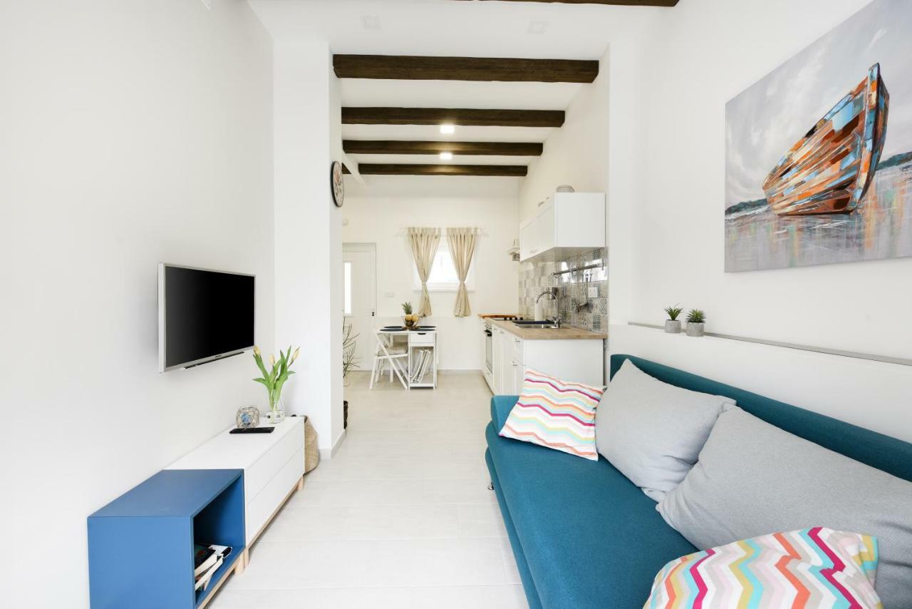Apartmani ElaDora Biograd Na Moru Exterior foto